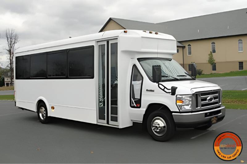 Party Bus – White (20 passengers)